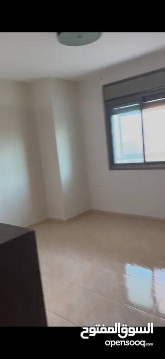 شقة للاجار البيرة شارع نابلس