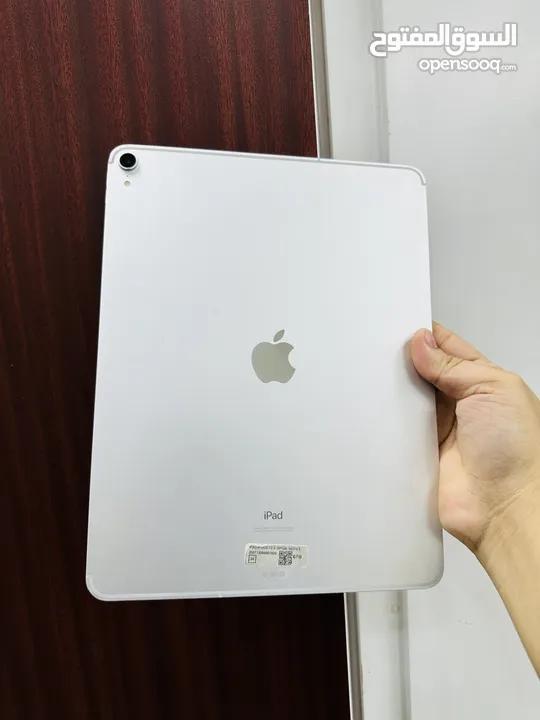 Ipad pro 12.9 3rd generation (256GB) WiFi and sim