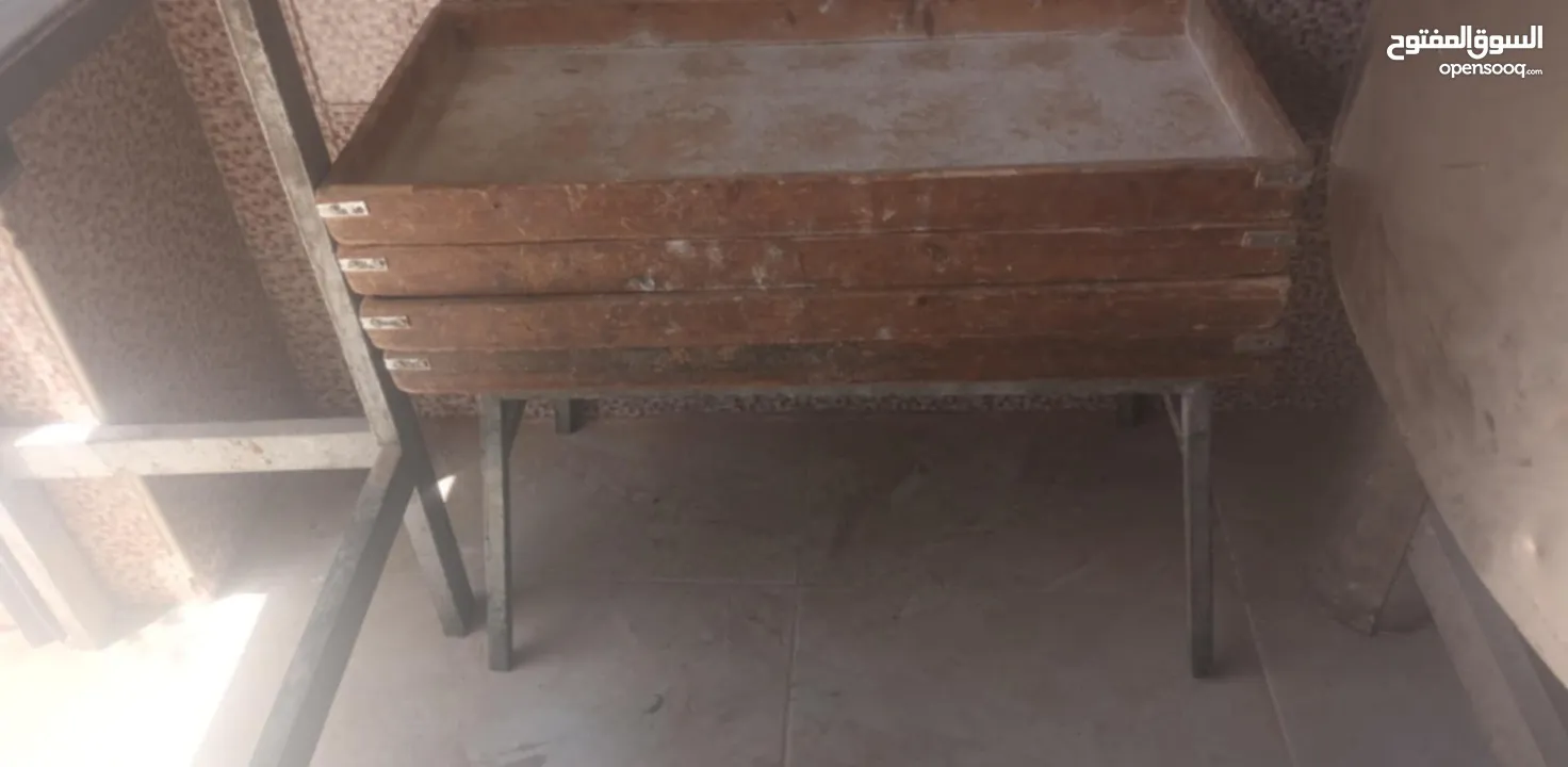 عدة مخبز للبيع صينيه دوارة عجانه حلبي وفروش وطاوله وصاج