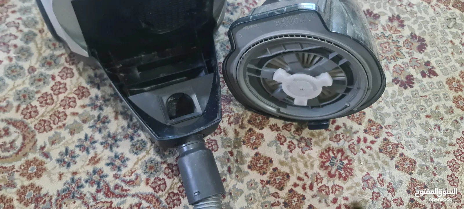 مكنسة بانوسونيك  (( Panasonic))  1800 واط ، بحالة الجديد ،