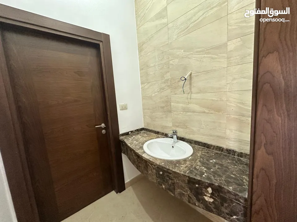 Villa for sale in Airport Road ( Property 42864 )-174782821