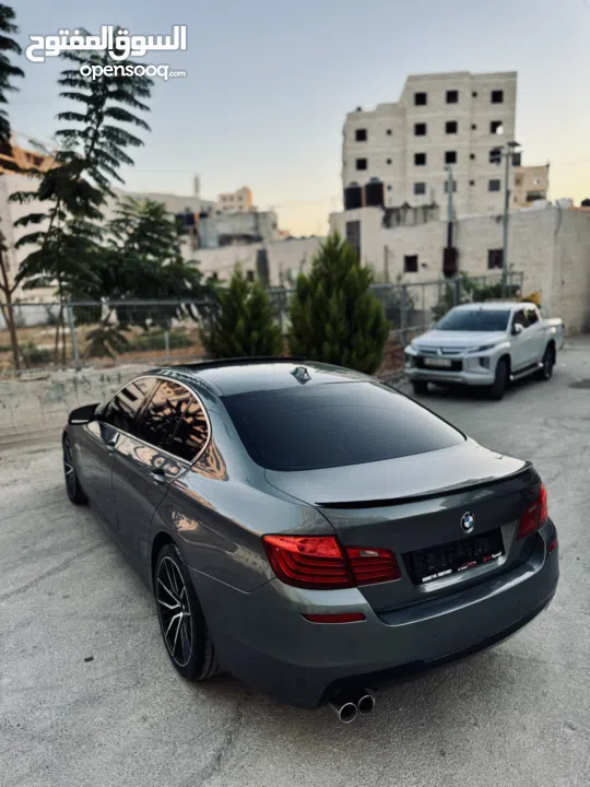 بي إم دبليو 520 i