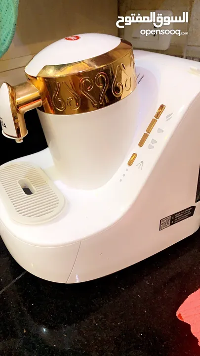 ماكينة قهوة من العميد