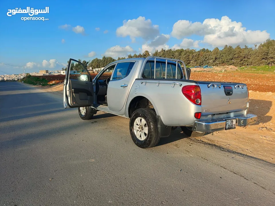 ميتسوبيشي L200