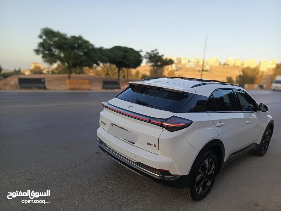 نيتا يو برو 2022 مع فتحه بانوراما بحاله الوكاله