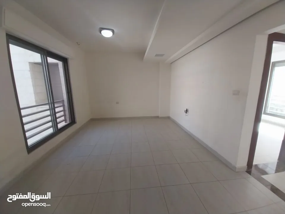 Unfurnished apartment to Rent  ( Property 38980 )-174553981