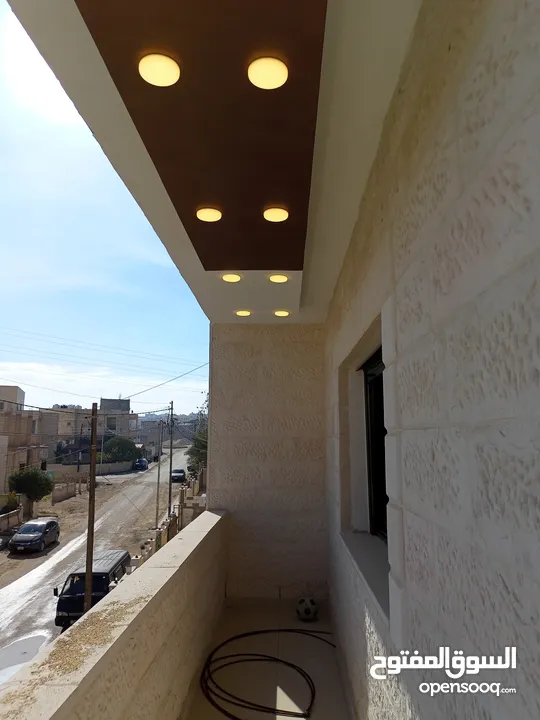 شقة للبيع في الزرقاء الجديده من المالك مباشرة((إسكان ابوعبيد)) طابق آول بسعر منخفض لمدة محدودة
