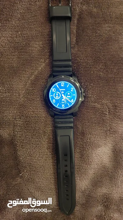 ساعة ذكية نوع Fossil