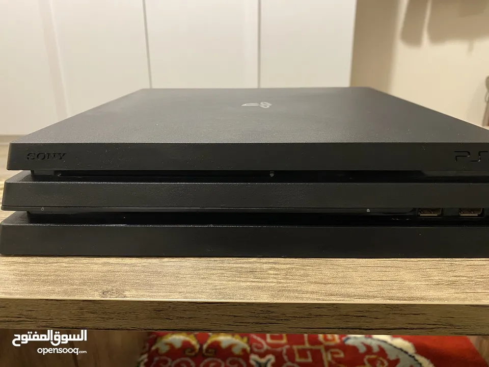 Ps4 pro للبيع