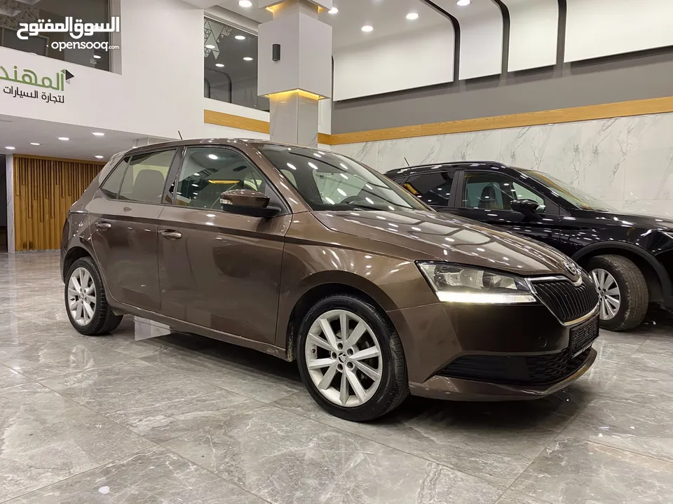 SKODA FABIA .. اوتوماتيك .. ترخيص 2019 .. باللون البني المميز