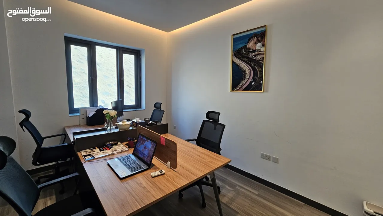 مكتبين مع الكراسي مع مكتب استقبال في بوشر  ‏Two offices with chairs and a reception desk‏