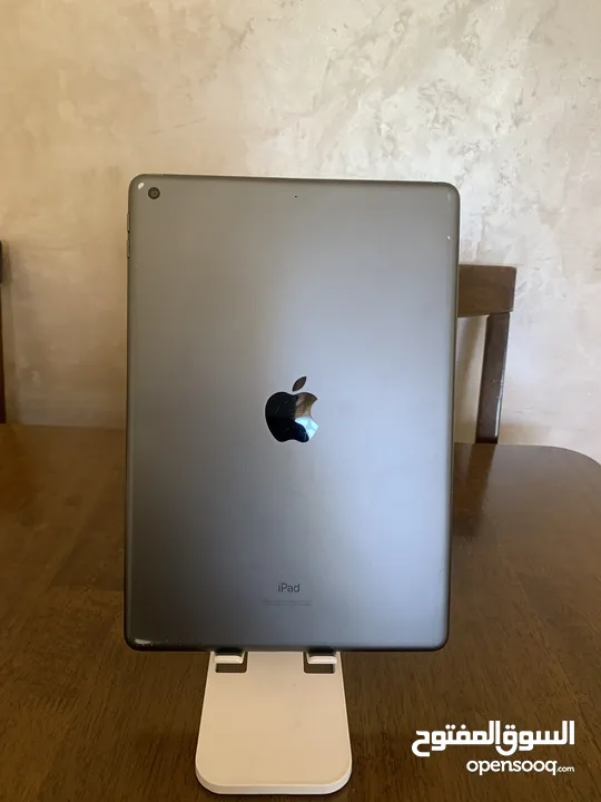 للبيع: iPad الجيل الثامن (iPad 8) – 32GB