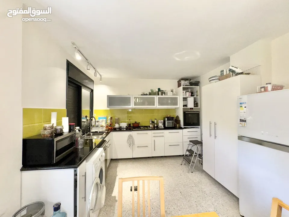 شقةً مميزة والعمارة مميزة