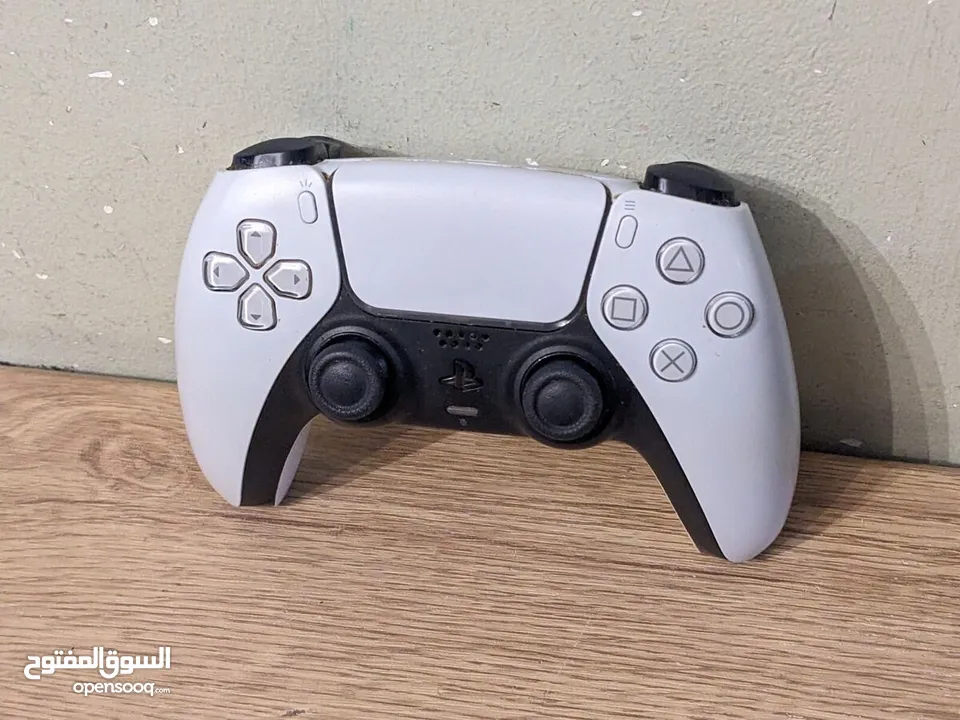 PS5 Dualsense Controller used