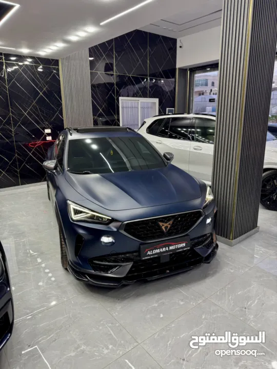 كوبرا فورمنتو 2022 4/4 310 حصان ولا غرام بويه عداد قليل جداً و اصلي البيع كاش او نص نص والبدل وارد