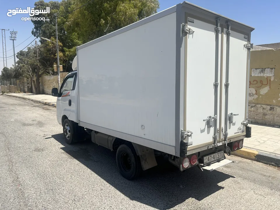 كيا بنجو موديل 2019  ثلاجة تجميد فحل كبينه وربع  فحص كامل جمرك جديد