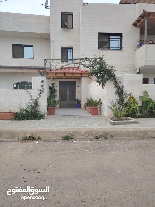عمارة للبيع كاملة أو جزئي
