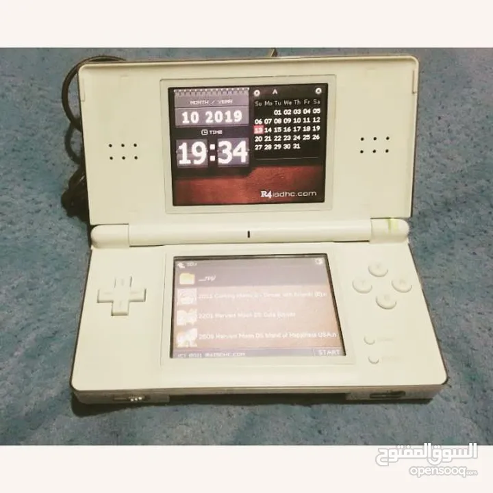 للبيع جهاز Nintendo ds lite نظيف جدا