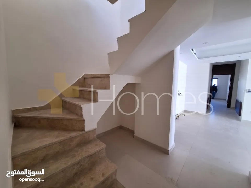 شقق دوبلكس اخير مع روف للبيع في دير غبار بمساحة اجمالية 300م