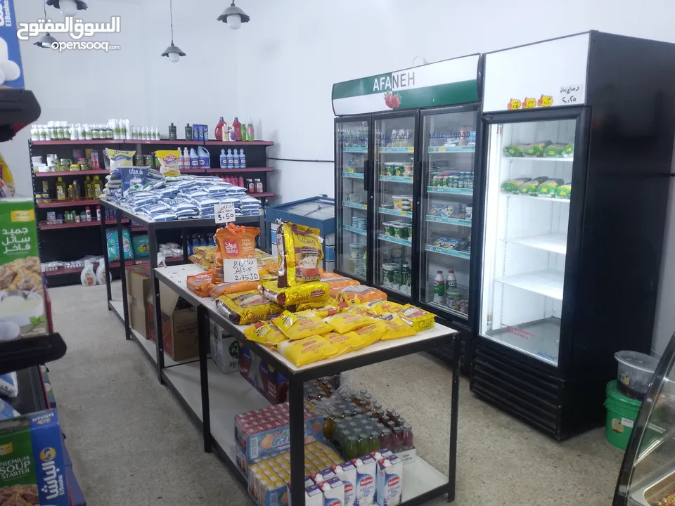 سوبر ماركت للبيع
