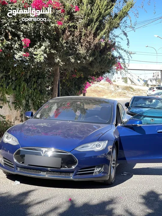 Tesla S D85 وارد الوكالة بحال الوكالة