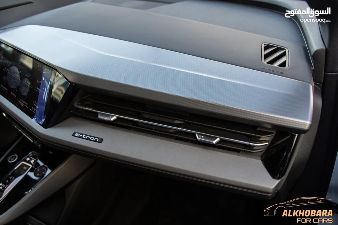 Audi Q5 2022 40 E-tron Quattro   يمكن التمويل