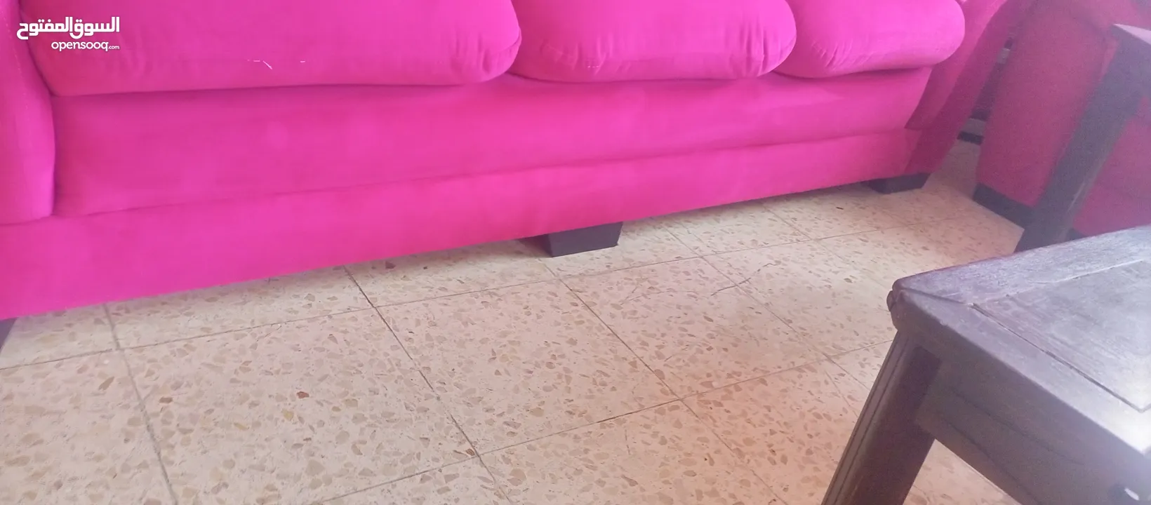 طقم كنب سعودي تفصيل مع طاولات   تفصيل كامل من أ----ي وطاولات تفصيل   كامل...................