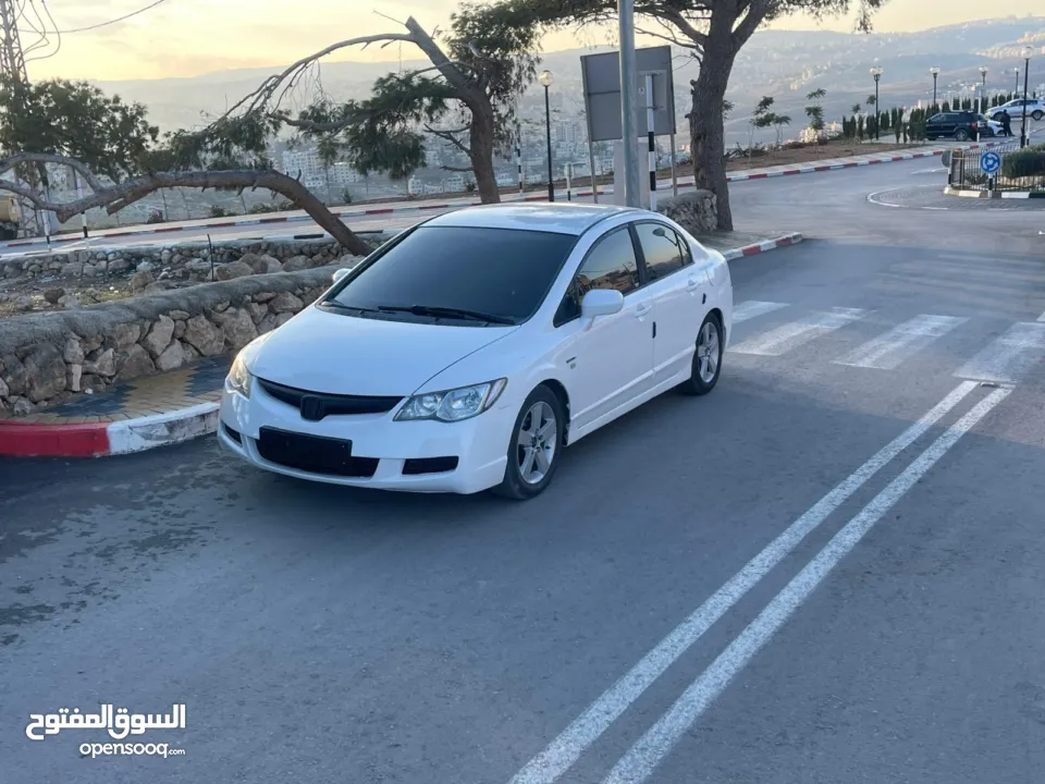 هونداي اكسنت 2016 اصل كوري عدد 2 لون ابيض ولون فضي / وبيكانتو 2019 /هوندا سيفيك 2008