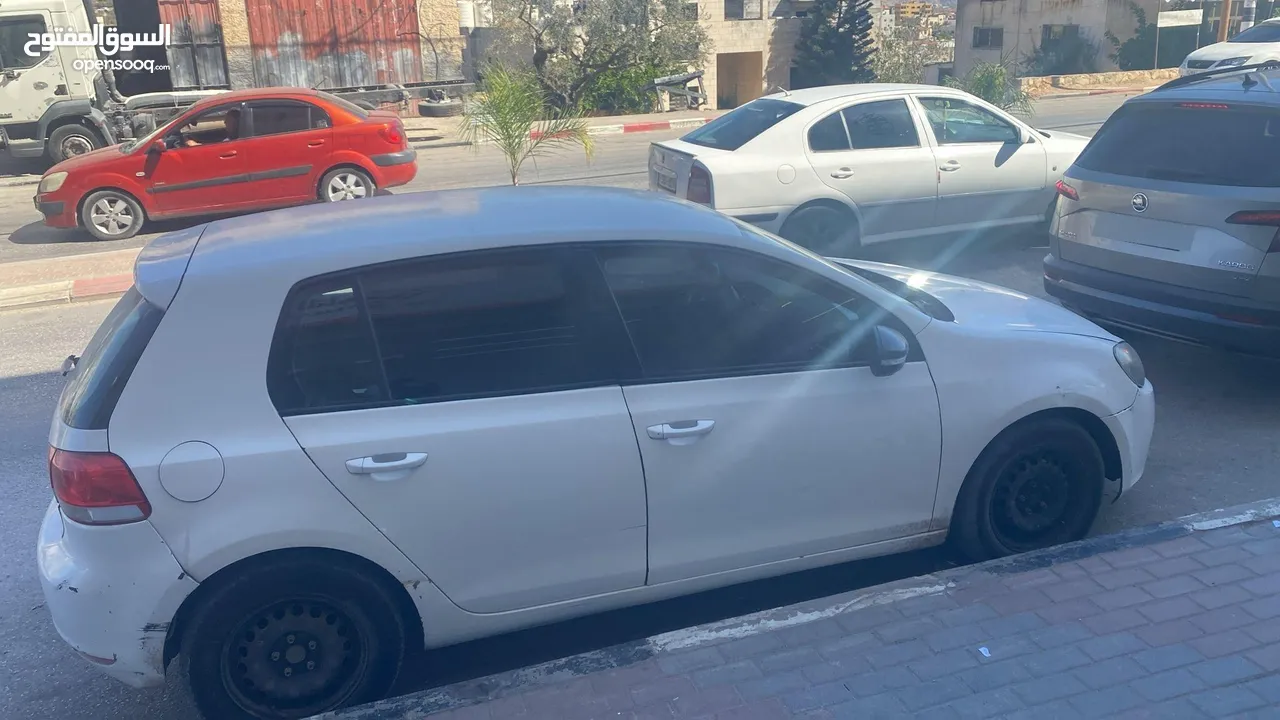 سيارة للبيع