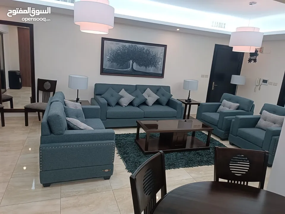 شقة ارضية فاخرة للايجار اليومي والاسبوعي غرفتين نوم في شارع المدينة المنورة