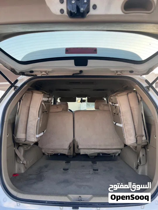 للبيع تويوتا فورتشنر موديل 2010 مأمنه ومسجله سنه كامل لا تحتاج إلى اي شي تم عمل سيرفس مؤخراً 4 سلندر