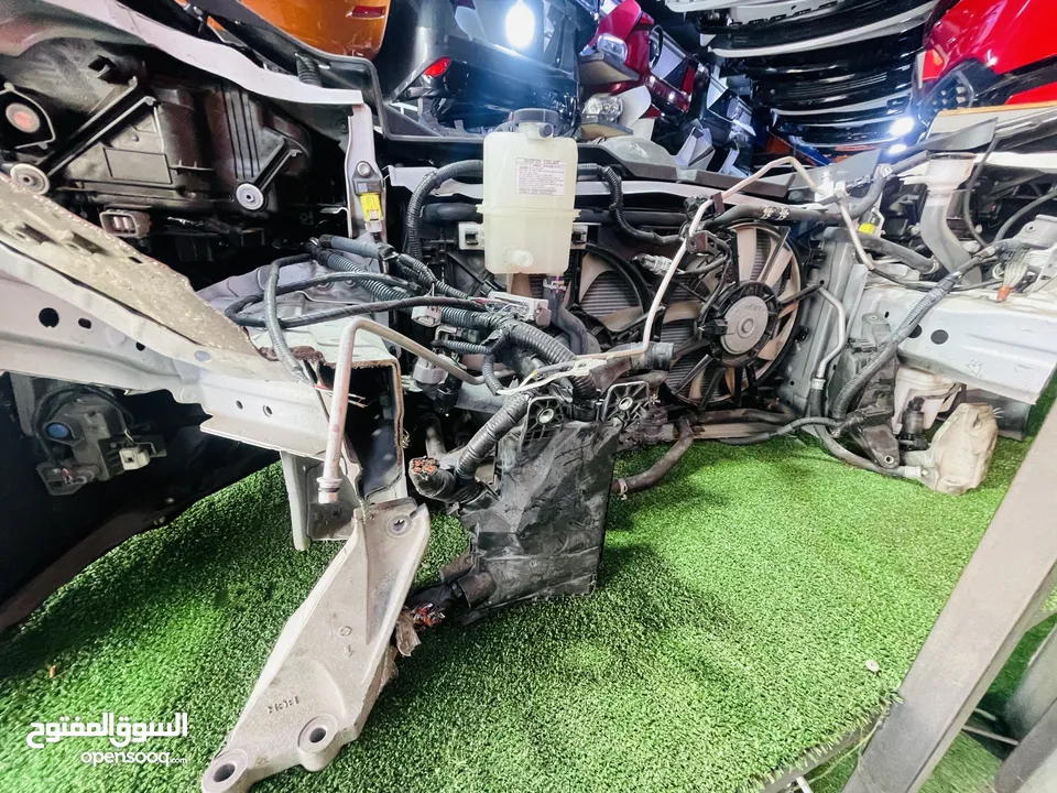 يتوفر قطع جميع القطع الواجهة اماميه تويوتا  بريوس 2019-2022  Toyota   prius 2019-2022