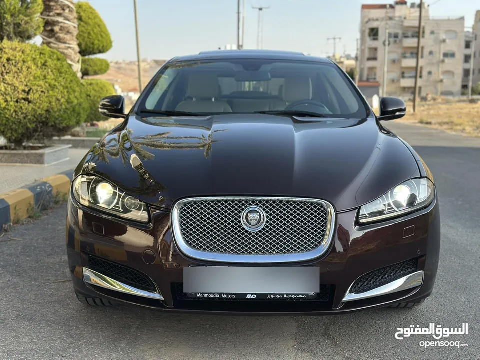 JAGUAR XF 2013 Full loaded (مخزنة) وارد الوكالة وصيانة الوكالة قاطعة مسافة 40 الف كم