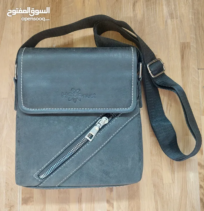 شنطة يد او شنطة كتف