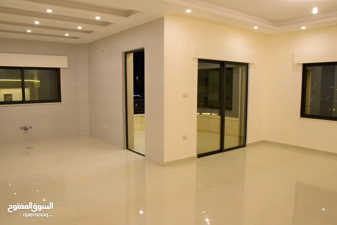 شقة طابق اول للبيع في اجمل مناطق شفا بدران مع اطلالة مميزة