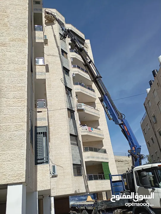 شاحنه سكانيا مديل 2003 ضبل حي  رافعه من نوع bm 385.5 مديا 2010