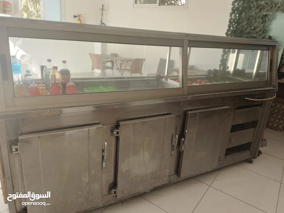 عدة مطعم شعبي للبيع بسعر مغري