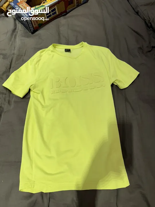 Hugo boss shirt worn only once in perfect quality 100% original ‏بلوزة بوص ‏أصلي