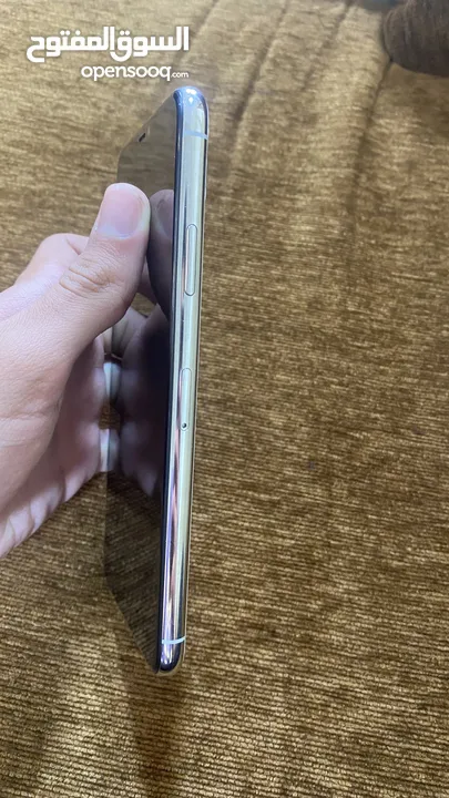 مستعمل استعمال بسيط بحالة الوكالة iPhone 11pro max