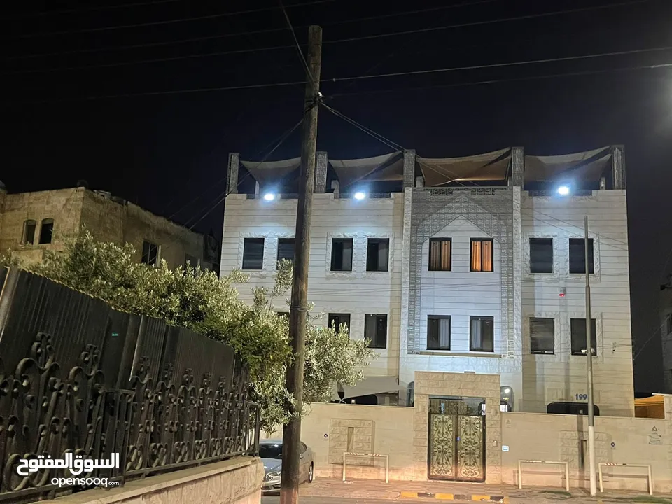 شقة مميزة بالطابق الاول للإيجار بموقع هادئ جدا
