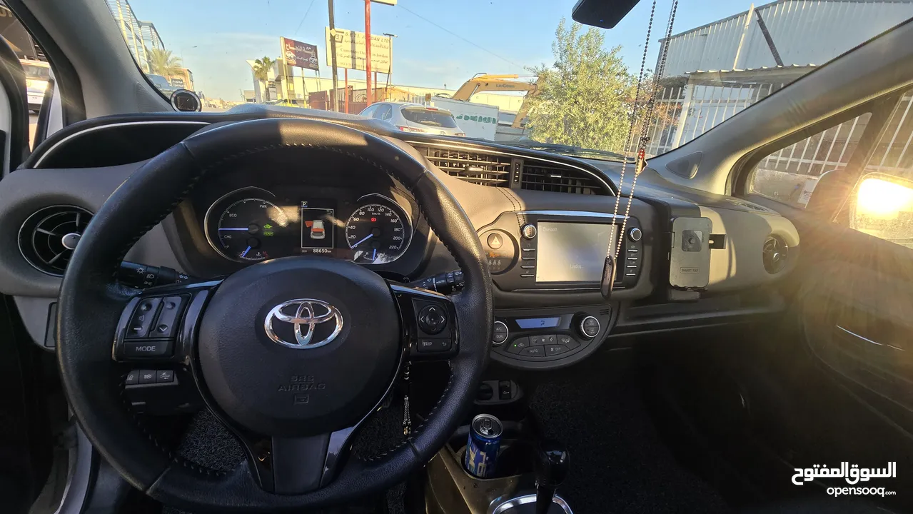 تويوتا يارس هايبرد  Toyota yaris hybrid