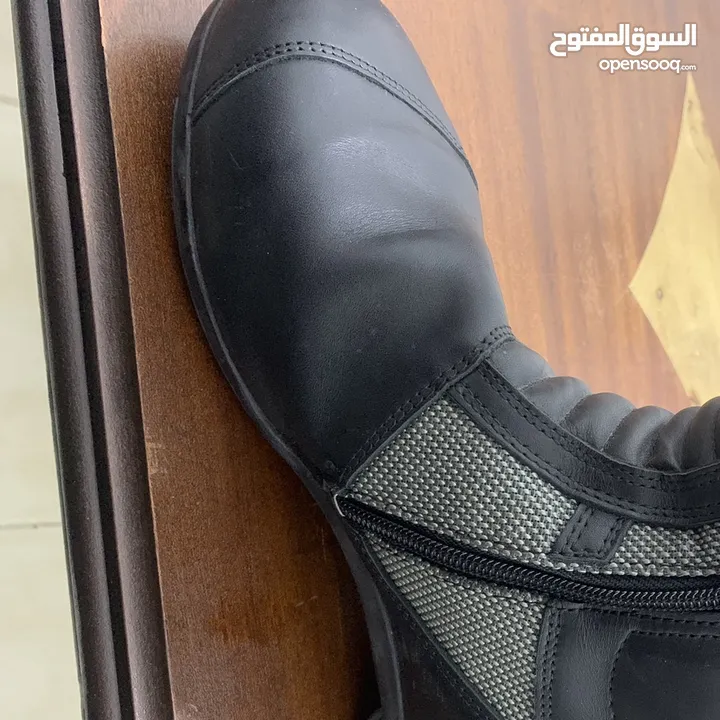 شوز BMW الاصلي