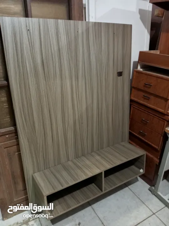 واجهة شاشة بركب عليها جميع الأحجام بحال لجديد للبيع