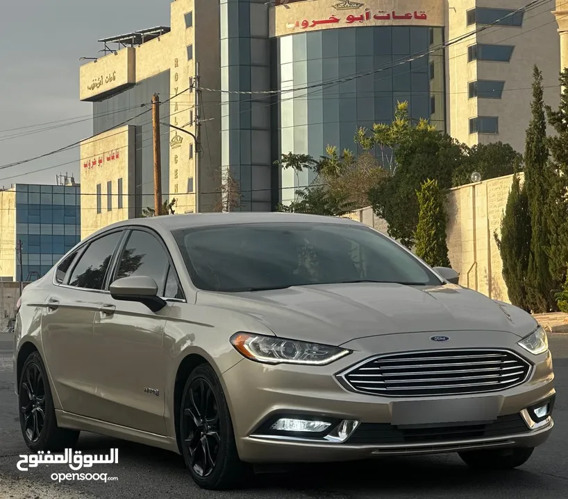 فورد فيوجن موديل 2017 لون شمباني كلين