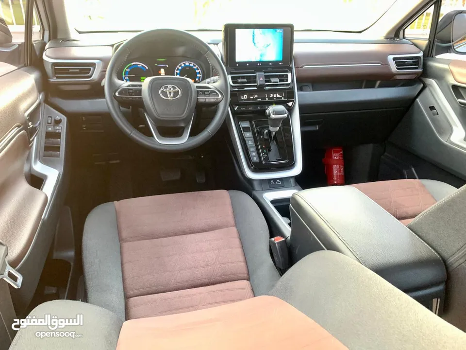 TOYOTA INNOVA 2024 2.0L HYBRID, GCC SPACE Full Option