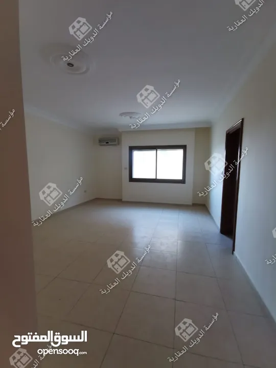 شقة فارغة - دير غبار - 4نوم 2ماستر - 360م - بلكونات بإطلالة مميزة - قرب الخدمات
