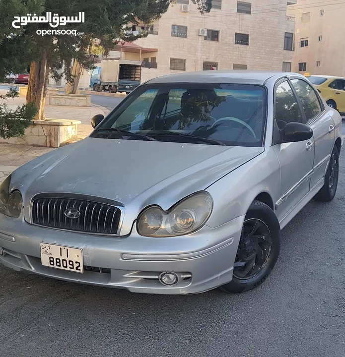 سيارة هونداي سوناتا 2002 للبيع لون سلفر