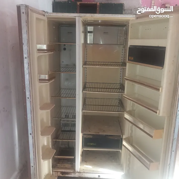 ثلاجه مكفوله من اكبر الثلاجات المنزليه