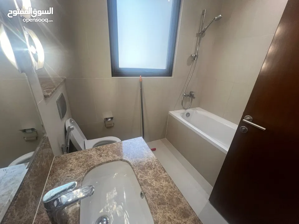 Duplex 3+1 Bedrooms in Muscat Bay  شقة 3+1 غرف، خليج مسقط