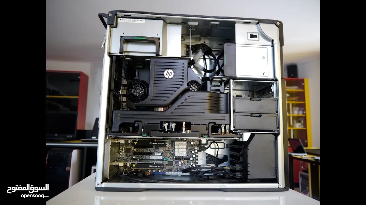 كمبيوتر وورك ستيشن جبار بمعالجين، رام 128جيجا، للأعمال الهندسية والتصميم